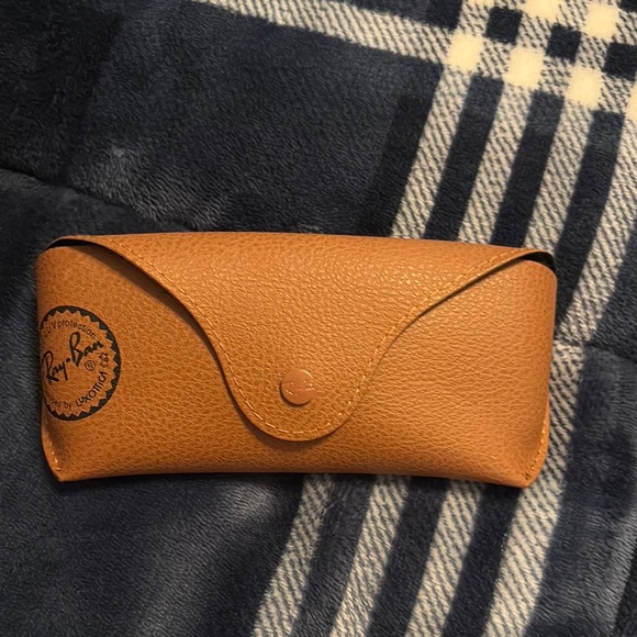 Ray-Ban Other - Ray-Ban Tan Leather sunglasses case with Textured Finish